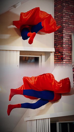 Because everyone should have a Super Hero flying i-then come to a sudden stop. #artistsoftiktok #superman #sculpture #weird #homedecor