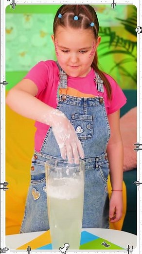 🧪💦 Amazing Water & Powder Experiment – Surprise Your Kid!