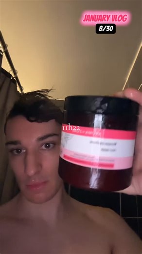 Basile World on Instagram: "UNE JOURNÉE ALÉATOIRE (je suis perplexe) JANUARY VLOG : JOUR 8/30 JEUDI 8 JANVIER À DEMAIN POUR LE JOUR 9 J’attends vos retours constructifs dans les commentaires et si vous aimez les vlogs 1K fin janvier ? #dailyvlog #journee #januaryvlog #basileworld Produits mentionnés dans la vidéo (no sponso) : - Matcha @nokamatcha - Shampooing @garnierfr Coco - Masque @aromazone_officiel Base neutre - Brume @nuxe - crème visage @mixafr - Thé @palaisdesthes Blue of London"