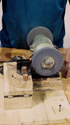 71K views · 498 reactions | DIY Woodworking Tips and Hacks for Sharpening #woodworking #wood #wooden #woodcraft #woodart #woodturning #woodworker #woodwork #diy #fyp #asmr #joints #skills #technique #amazing #woodcarving #woodfurniture #wooddesign #woodlandhttps #tablesaw #saw #table #homemade #tipandhack #videofb #reels #fbreels #diy #tips #hacks #sharpening | Woodworking TV | Facebook