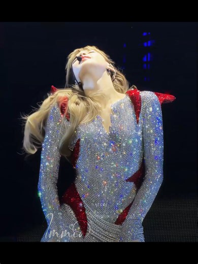 LISA Solo Tour: High-Quality Fancam & Original Content