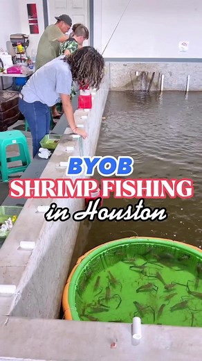 Add this to your Houston bucket list 🦐🎣 Ebi Ebi Shrimp Fishing is the only BYOB shrimp-fishing spot in Houston 🔥 Catch unlimited shrimp using a rod & bait and grill them on site. Pro tip: call ahead before coming and bring your own snacks if you plan to stay for awhile (🎥: @houstonsgotspice) #houston #htx #houstonbucketlist