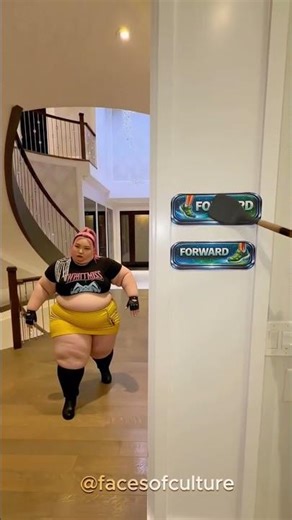 Fat Mira Does the Robot Trend 😱