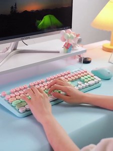 Amazon.com: Wireless Keyboard and Mouse Set, 105 Round Keys Full-Size Cute Colorful Keyboard and Mouse with Retro Typewriter for PC/Mac/Laptop/Tablet/Computer/Windows Light Blue : Electronics
