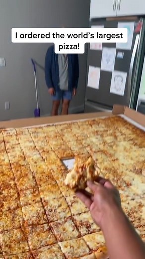 357K views · 967 reactions | The world’s largest pizza! 4 feet by 4 feet! #viral #trending #pizza #worldrecord #eating #reels | Guava Juice | Facebook