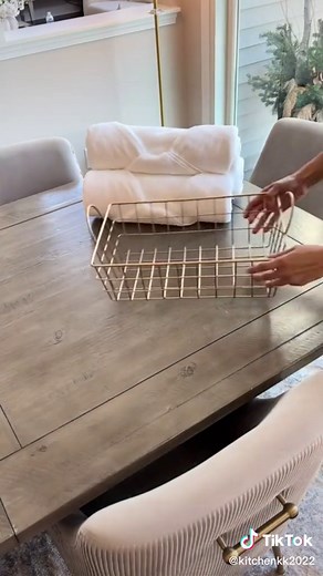 Unique Bath Towel Folding Technique for Beautiful Display