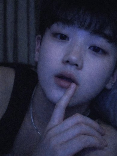 Create a Vertical Frame with AI: Step-by-Step Guide