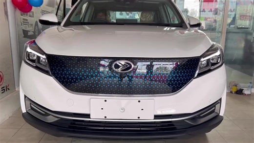 China Dongfeng E3 Auto Automobile 4*4 Vehicles Car High Speed Electric Car Suv for Sale