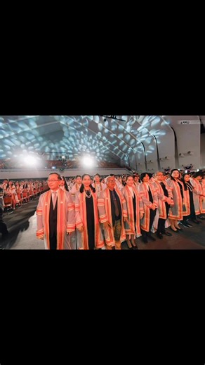 รับโล่รางวัลศิษย์เก่าเกียรติยศ มหาวิทยาลัยขอนแก่นในโอกาสงานพิธีรับพระราชทานปริญญาบัตร ปี2568 และร่วมพิธีสืบสานอุดมการณ์ชาวมอดินแดง 17 ธันวาคม 2568 ขอบคุณกำลังใจที่มอบให้ครับ @แฟนตัวยง | ดร.ณัฐวุฒิ รุ่งวงษ์ บริษัทหลักทรัพย์ที่ปรึกษาการลงทุน ต้นธารคอร์ปอเรชั่น