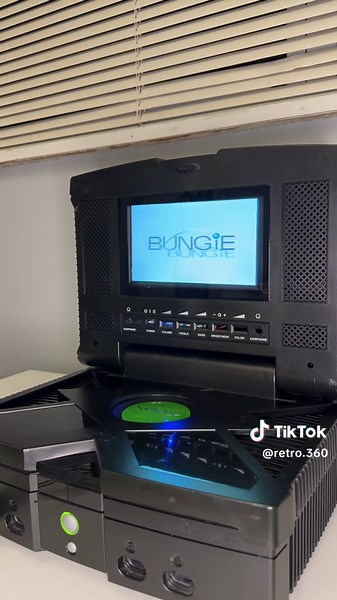 Exploring Mobile Gaming Nostalgia in 2004