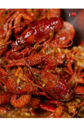 Crawfish Season: The Perfect Boil Experience