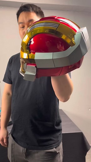 I’m happy to let you know that our newest Iron man helmet - the heartbreaker (mk17) is coming out next week. As always, it comes with 3 ways to control (voice activated, the touch sensor and remote). However,more complicated than the previous ones, and more space inside as we’ve moved the battery case outside! Check the link in my bio to get more info. If you’ve already pre-ordered, you will get our notice to finish the final payment or get the helmet directly(if you have paid full). #ironmanhel