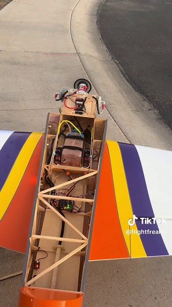 Test and tune on my new to me 40 percent Carden extra 300 with DA170. #rcairplane #hobby #rcaircraft #3d #spektrum