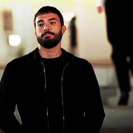 I feel like Cemal knows something #arafta #turkishseries #ateskarahan #turkishactors #fyp