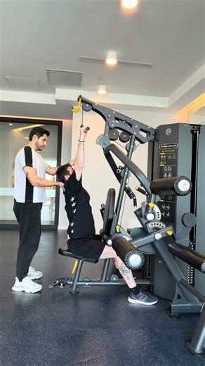 Training with a P. Trainer changes everything 💪🔥 #shorts #personaltrainer #fitness #coupleworkout