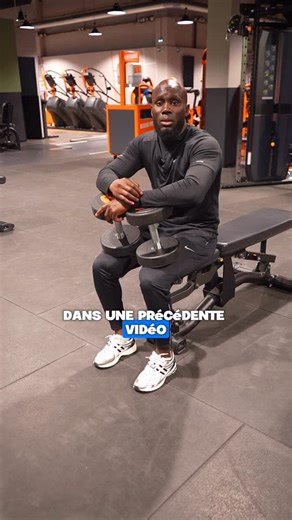 DP Training on Instagram: "❌ La plupart des blessures au développé haltères ne viennent pas du mouvement… 👉 mais de la manière dont on lève et repose les haltères. ✅ Points clés à respecter : • Amener les haltères sur les cuisses avant de s’allonger • Se placer correctement avant de pousser • Utiliser l’élan des cuisses, pas les épaules • Reposer les haltères en sécurité, sans forcer le dos ou les épaules 🎯 Objectif : ➡️ Plus de sécurité ➡️ Plus de stabilité ➡️ Plus de performance 💡 Un bon en