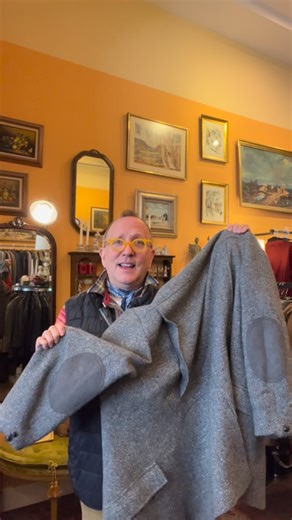 Richards Fabulous Finds on Instagram: "Something for our larger gentleman, a 52 long vintage Pendleton belted back sportcoat. And check out those elbow patches! Dry cleaned and ready to go. In store. #Pendleton #VintagePendleton #Tweed #VintageTweed #VintageMenswear #RichardsFabulousFinds #Chicago #"