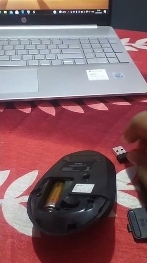 How to connect a wireless mouse to laptop