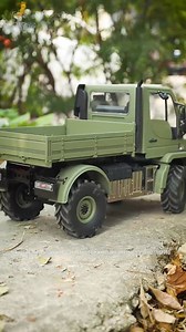 16K views · 322 reactions |  Take the 1/10 U423 RC Off-road Vehicle for a spin! This model with full-time 4WD, differential-lock axles, and a two-speed transmission.Whether you're crawling or cruising, it’s got the power and durability you need. Check out how it performs in real-life off-road action! #RCCrawler #OffRoadAdventure #4x4Fun #RCAddict #MetalBucket #CrawlerLife #RCExploration | Toucanhobby | Facebook