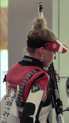 Jeanette Hegg Duestad wins her second 50m Rifle 3 Positions gold of 2025! 🇳🇴 #issf #shootingsports