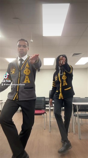 Happy Thanksgiving from the brothers of the Delta Gamma Chapter of Alpha Phi Alpha Fraternity, inc. 🦃!#throwbackthursday #fyp #alphaphialpha #DG #thanksgiving