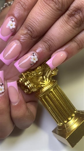 Magnifiques ongles français par Rosa