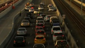 Kwinana Freeway crash causes traffic chaos in Perth’s south