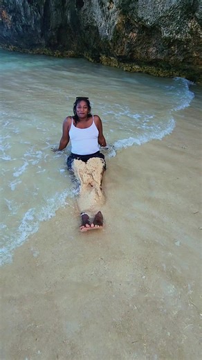 Explore Malomalo Beach in Fiji: A Hidden Gem