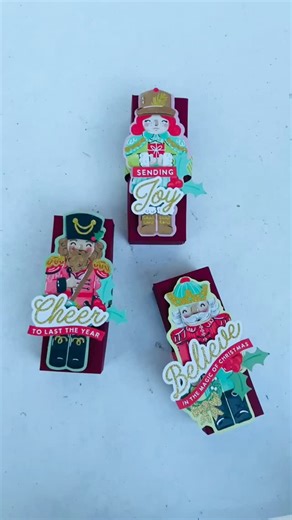 An alternative way with the Nutcracker Tags kit! | Hello Crafter
