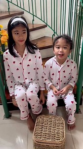 287K views · 6.1K reactions | Unboxing the gift from @disneystudiosph 﫰殺 Thank you Disney!  dahil jan manonood kmi now na ng #SnowWhitePH Now na  | MELASON | Facebook