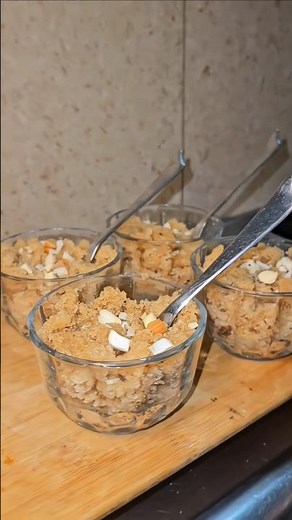 🥣 Sooji Halwa Recipe | Quick & Easy Indian Dessert | Semolina Halwa