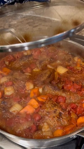 💕🍽️Easy Swiss Steak Recipe🍽️💕 Type “RECIPE” and I’ll send a direct link to your inbox! #swisssteak #comfortfood #steak https://www.dinnerin321.com/easy-swiss-steak-recipe/ | Dinner in 321