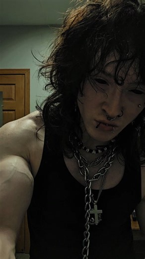 michael boggs | Fitness Coach | bring back the contacts? 😏 If you're a grown man who can't seem to lose the stubborn fat, shoot me a DM and let me know 💪🏼 code VISC... | Instagram