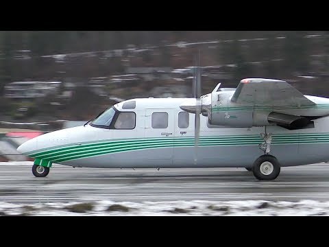 Rockwell 690B Turbo Commander Takeoff - Nice Turboprop Sound!