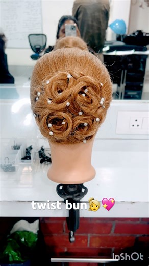 #bridal makeup tutorial #indian bridal makeup #wedding makeup look #makeup tips for beginners