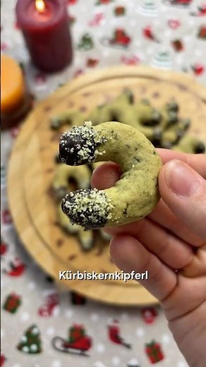 Pumpkin Seed Crescent Cookie Recipe – Delicate Cookies with Pumpkin Seeds | Easy & Quick