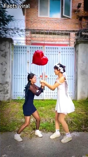 Spider man love whaite peri #facts #spiderman #love #venom #monster #joker #ai #ytshorts