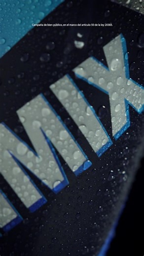 Lanzamos 𝗧𝗢𝗫𝗜𝗠𝗜𝗫, una campaña de la Junta Nacional de Drogas que pone en foco los riesgos de mezclar alcohol con las mal llamadas bebidas energizantes. Durante días, ToxiMix se presentó como si fuera una bebida real. Usamos el mismo lenguaje, la misma estética y las mismas estrategias con las que hoy se instalan tendencias entre jóvenes. Pero había algo detrás. 👉 ToxiMix no existe. ⚠️ Lo que sí existe son los riesgos: esta mezcla puede hacerte perder el control sin que te des cuenta y tr