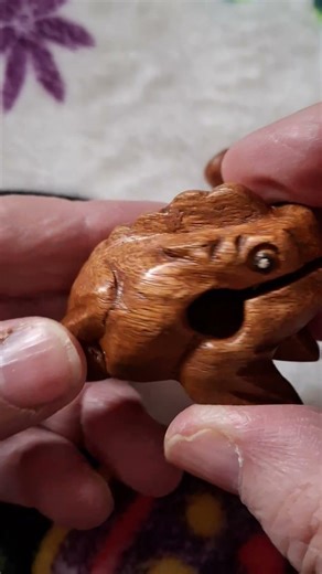 Chirping Frog #chirping #frog #percussiontoy #noisemakers #woodentoys #vintage