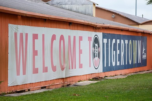 When does MLB spring training start? Report dates for Florida and Arizona