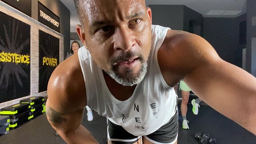 87K views · 1.8K reactions | Here is another 10-minute dumbbell and cardio workout for you! Repeat this circuit as many times as you'd like for a full-body burn!  #shaunt #cardio #burn #workout #homeworkouts | Shaun T | Facebook