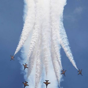 129K views · 3.8K reactions | SINGAPORE AIRSHOW: South Korea's Black Eagles perform a maneuver during an aerial display on the opening day of the Singapore Airshow at Changi Exhibition Center in Singapore on February 16, 2016. (Reuters/Edgar Su) | Arab News | Facebook