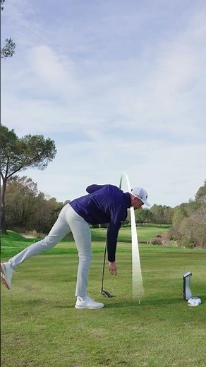 Coach Lockey hits the NEW Elyte Driver for the FIRST time and is IMPRESSED! 🏌️‍♂️🚀 #Callaway #golf