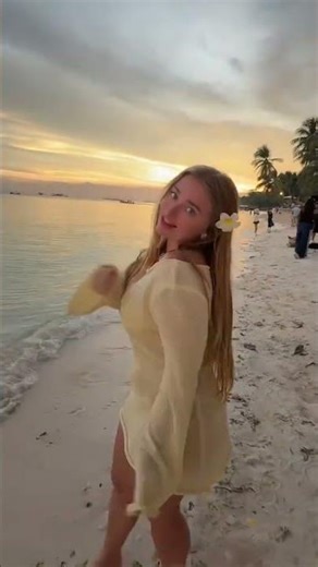 Dance | Whitehaven Beach | Australian girl | #beach #bikini #arabic #trending #viral #shorts#foryou