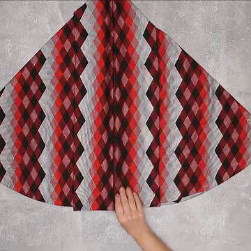 41K views · 1K reactions | Even a beginner can sew such a cape without a pattern! | Miarti - Wiederverwendung | Facebook
