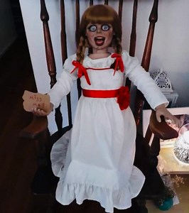 After reports of Annabelle being seen at Delico Deli in #Aberdare town centre. We managed to get this exclusive interview with the world famous doll, as seen in the #Conjuring universe‼️👌 We do not own the rights to this track. | Valley Times