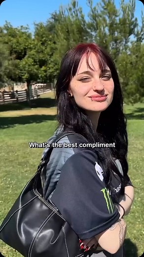 Niki on Instagram: "Q&A time 🩷 Go to the @teamliquid x Nihachu YT channel to see more!"