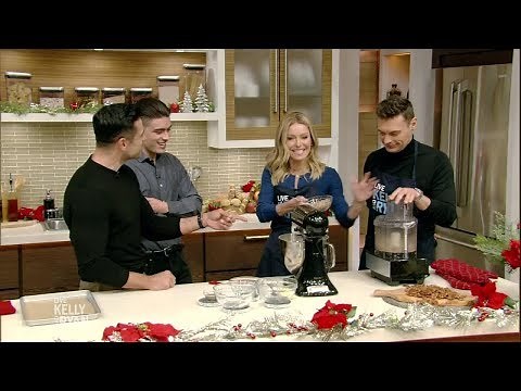 Mark and Michael Consuelos Help Kelly Make Mexican Wedding Cake Cookies