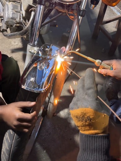 Honda CG 125 Chrome Top Installation Guide