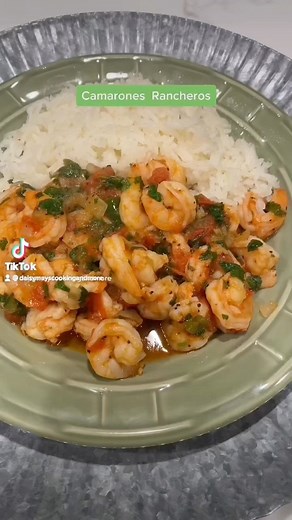 Nelly Valenzuela on Instagram: "Camarones Rancheros - Ranchero Shrimp Easy and delicious shrimp dinner idea🤗 #camaronesrancheros #rancheroshrimp #shrimp #camaronesalamexicana #food #foodie #foodies #recipe #recipes #cooking #foodiesofinstagram #instagramfood #instagramfoodies #instagramfoodie #instagramrecipes #instagramcooking Ingredients/Recipe: -2 Lbs Large Shrimp peeled and deveined -5 Tbsp Olive Oil -1 Tbsp Garlic Salt to Taste -1 Tsp Oregano -Pepper to Taste -Salt to Taste -1 Tbsp Chile L